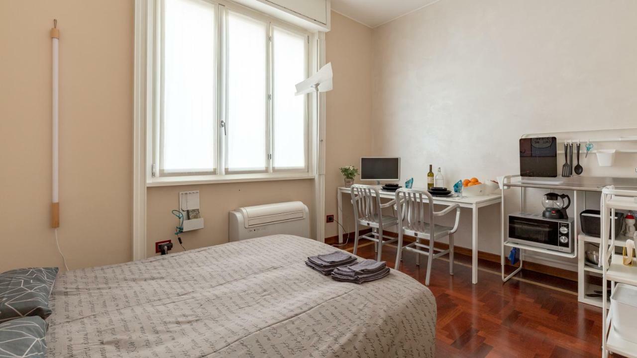 Pied A Terre Sant'Agostino Apartment Milan Luaran gambar